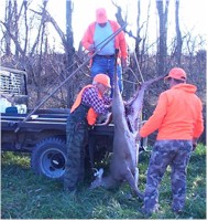Big D's newly made field dressing crane with hand-operated winch.